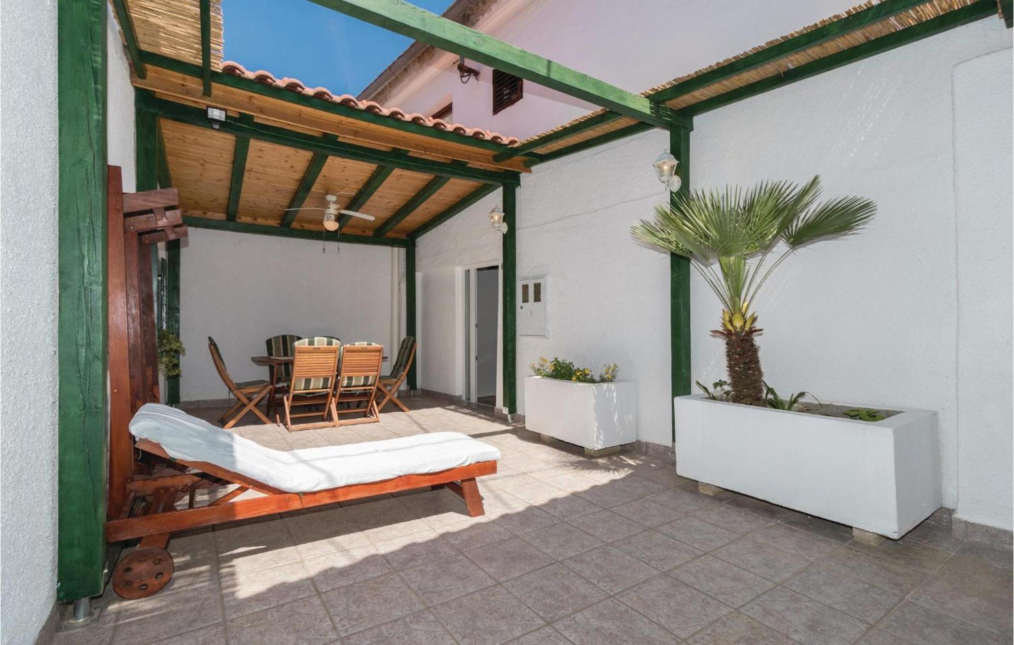 Lovely Home In Preko With Wifi Ngoại thất bức ảnh
